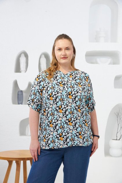 Daisy Patterned High Collar Plus Size Blouse Baby Blue