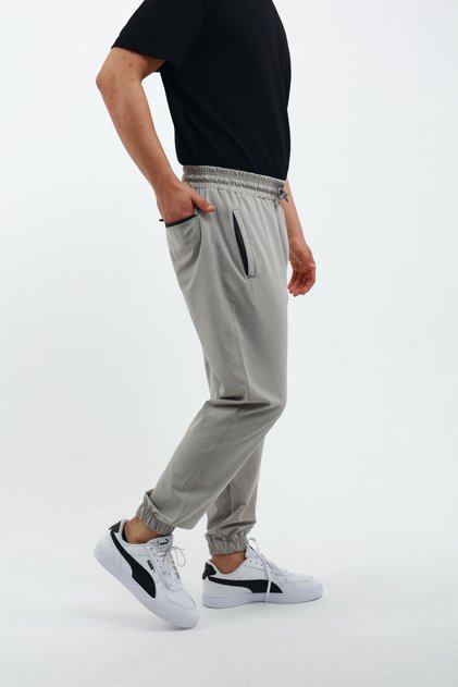 Cushy Cool Men's Oversize Loose Cut Elastic Leg Zippered Parachute Trousers with Back Pocket