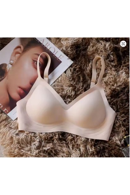 No Trace of Ever Feeling Laser Cut Seamless Lightweight Bra with Removable Pad