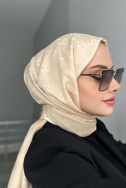 شال بنقشة G مزدوج الوجهين