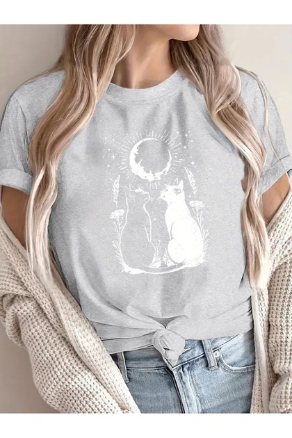 Cute Cat and Moon Printed Oversize Casual Boyfriend T-Shirt 5