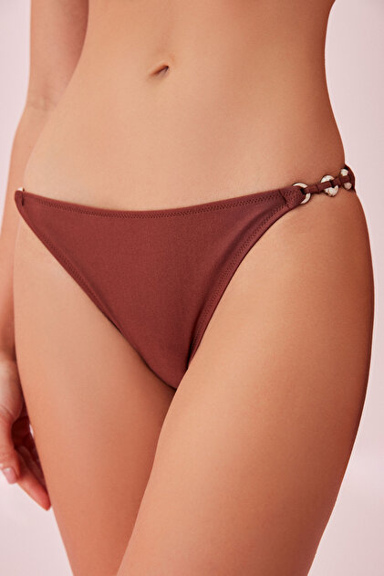 Maya Aksesuarlı Bikini Alt