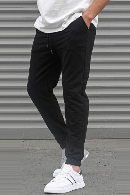 Schwarzer Basic Herren Trainingsanzug mit elastischen Beinen 5494