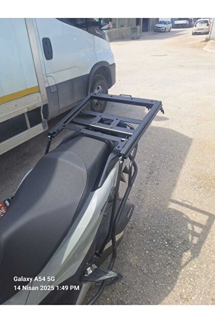 ぎんこて NAZİLLİ AVM HONDA PCX KIZAKLİ KURYE PAKET ÇANTA DEMİRİ SES YAPMAZ