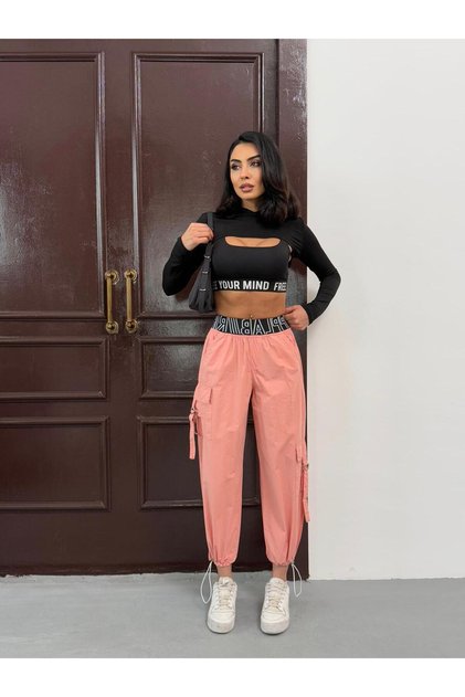 ZEO BASIC padobranska tkanina, bele kargo pantalone sa natpisom na struku i elastičnim nogavicama