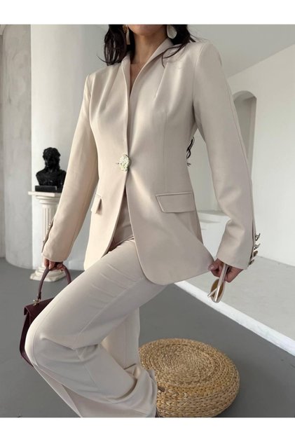 Set blazer două piese, cu un nasture, auriu
