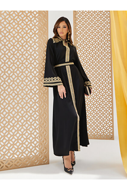 Embroidered Lace Trim Notch Neck Belted Jalabiya