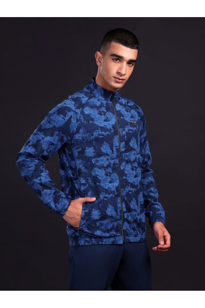 جاكيت رياضي رجالي مطبوع بقصّة Slim Fit ورقبة دائرية مع TS FLEXI