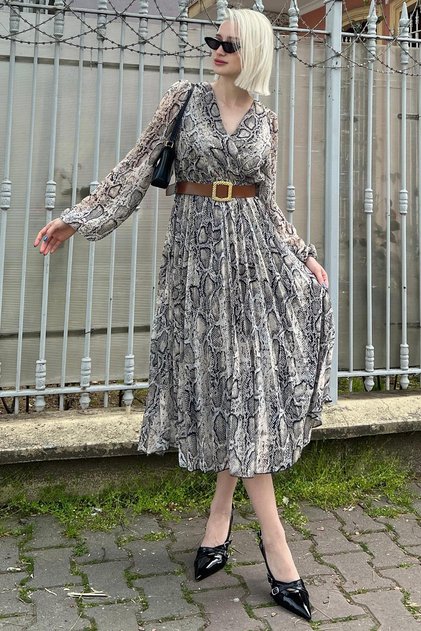 Beiges zweireihiges Chiffonkleid mit gemustertem Kragen MG2065