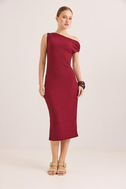 Bubble Knitted Fabric One Shoulder Off Dress Burgundy