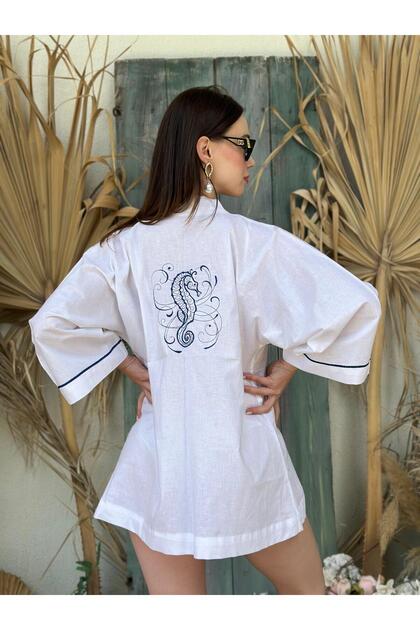 Beyaz Keten Karışımlı Mavi Nakış Işleme Bağcıklı Mini Plaj Gömlek Kimono