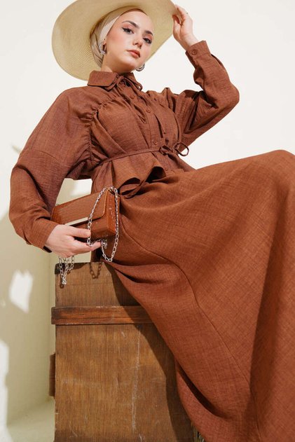 Damen-Bluse mit gerafftem Rock vorne, zweiteiliger Anzug