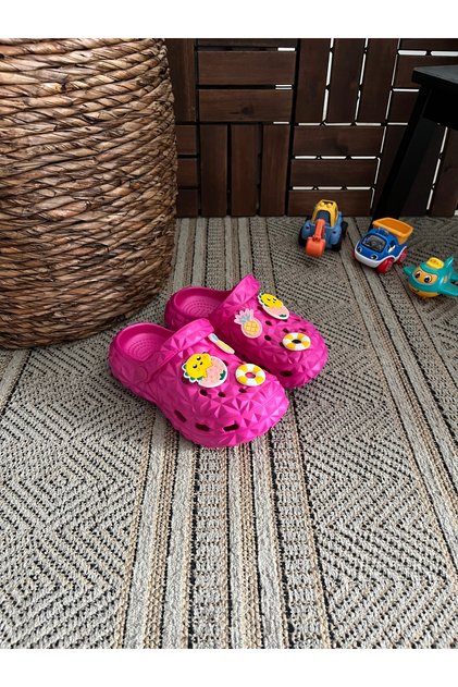 Girls Boys Children's Closed Front Garden Pool Daily Sandals Non-Slip Sole Slippers New Season