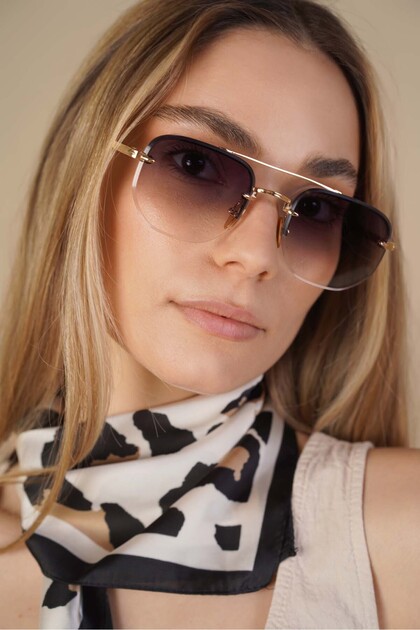 Selya Black Gradient Sunglasses