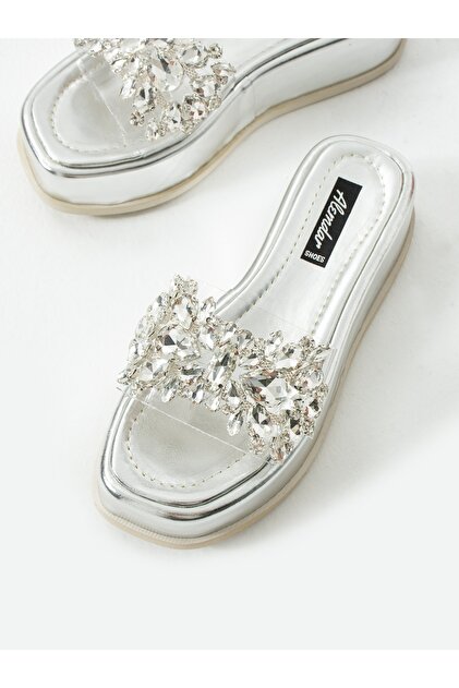 Lustra Silver Stone Detailed Women's Slippers