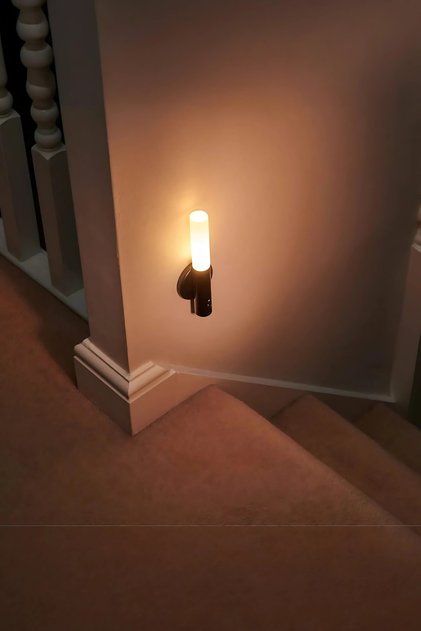 Yeni Nesil 1 Adet Şarjlı Hareket Sensörlü Akıllı Aydınlatma Led Lamba Işık Gece Lambası Aplik