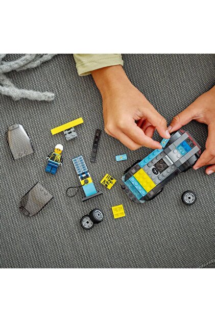 LEGO LSC60383 CITY ELEKTRIKLI SPOR ARABA 60383 OYUNCAK - Fiyatı