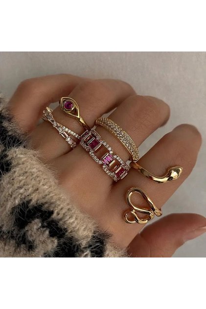 Solea - 5 Pieces Shiny Pink Stone Snake Figured Design Retro Stylish Multiple Gold Gold Ring Set