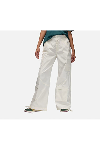 Nike Jordan Essentials Chicago Woven Wide Leg Kadın Pantolon KZY
