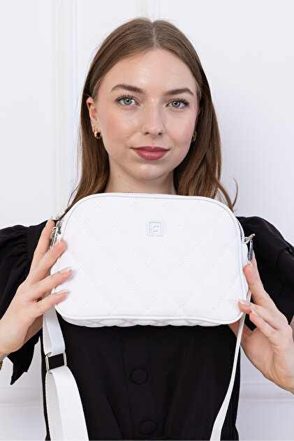 FARBAG BEYAZ Nakışlı 4 CEPLİ omuz çantası ayarlanabilir çapraz