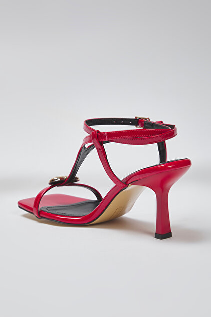 Trendyolmilla Shoes Kırmızı Altın Kalp Aksesuar Detaylı Rugan
