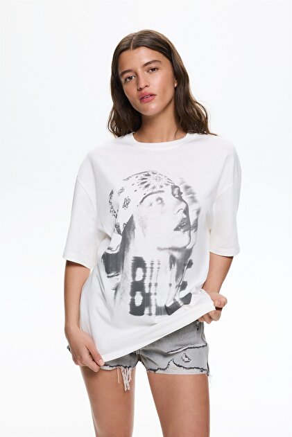 Pull & Bear Billie Eilish baskılı t-shirt - Fiyatı, Yorumları