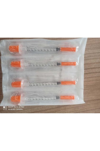 SÜPER ENJEKTÖR 1 ML 1 ml 30g 8mm Iğneli Enjektörü 100 adet