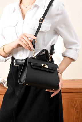 Longchamp Kadın El Çantası XS 34175089P87 - Fiyatı, Yorumları