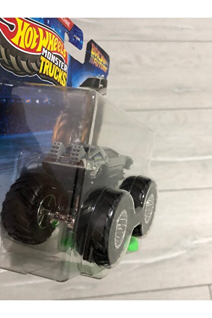 HOT WHEELS BACK TO THE FUTURE-TIME MACHINE MONSTER TRUCKS