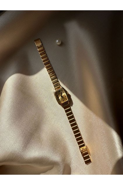 Retro Minimal Straw Cord Vintage Women's Wristwatch