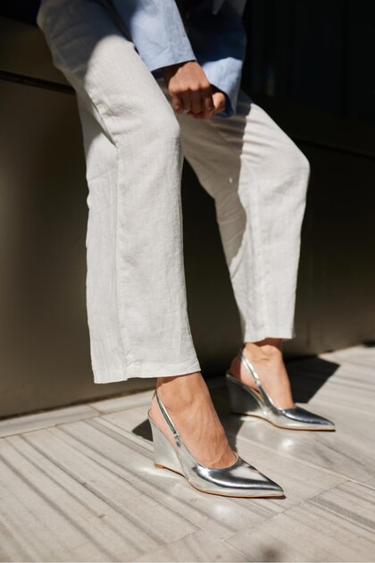 Staz Silberne Damenschuhe mit Keilabsatz