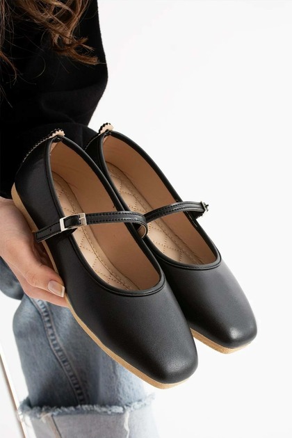 Women's Natural Buckle Belt Banded Ballerinas Daily