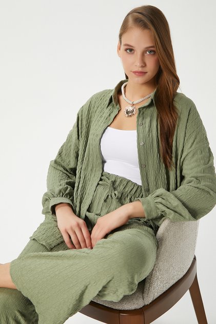 Women's Ariana Seersucker Elastic Waist Cagla Pants Shirt Bottom Top Set