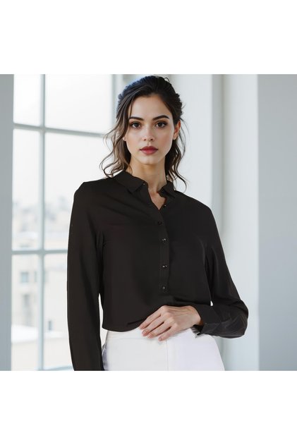 Shirt with Long Sleeves and Button Closure