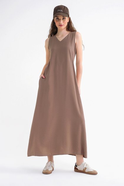 4694 Women's Pocketed V-Neck Long Basic Dress Moka