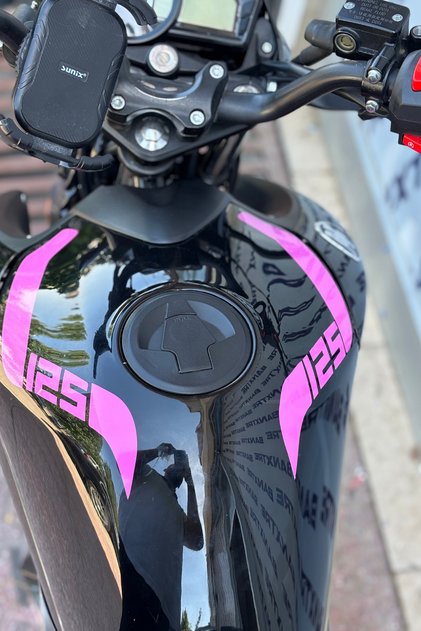 Mondial Drift-L Uyumlu Pembe Düz 125 Yazılı Depo Şerit Kordon Seti (2 Parça )