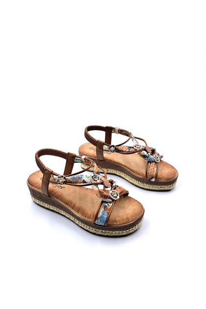 Dolgu Taban Espadril Detaylı Lastikli ve Taşlı Kadın Camel Beji Şık Spor Sandalet