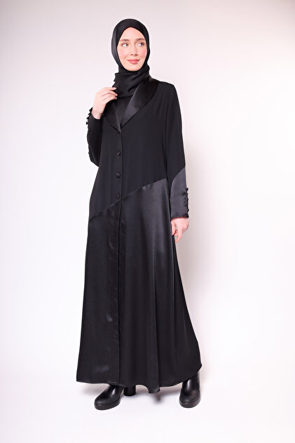 Kadın Siyah Saten Düğmeli Şık Abaya