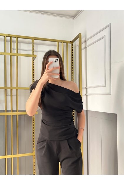 Drape/Ruched Detailed Draped Asymmetric Collar Knitted Crepe Fabric Blouse 0028