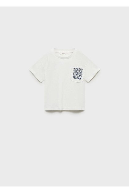 T-shirt with patch pocket