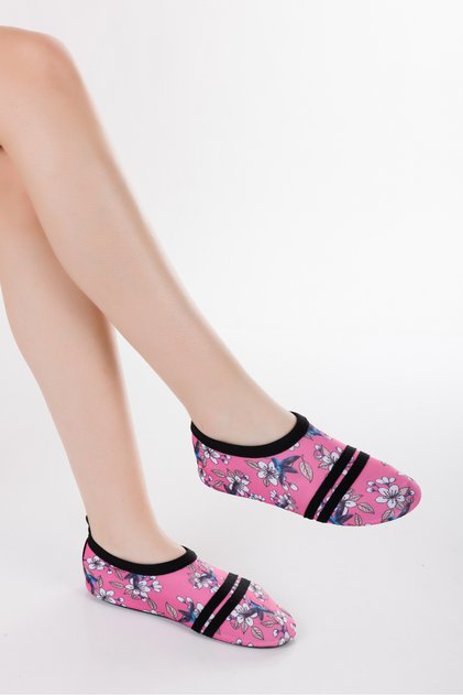 Pantofi de mare unisex cu flori roz pc2019