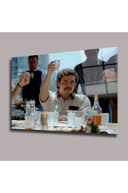 Pablo Escobar Şerefe Sinema ve 4 mm Temperli Cam Tablo – Dekoratif Salon ve Ofis Duvar Tablosu