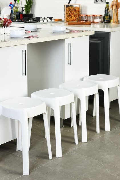 Kaymaz Ayaklı Dekoratif İç İçe Geçebilen Plastik Tabure Mutfak Bahçe Taburesi 4 Adet Beyaz