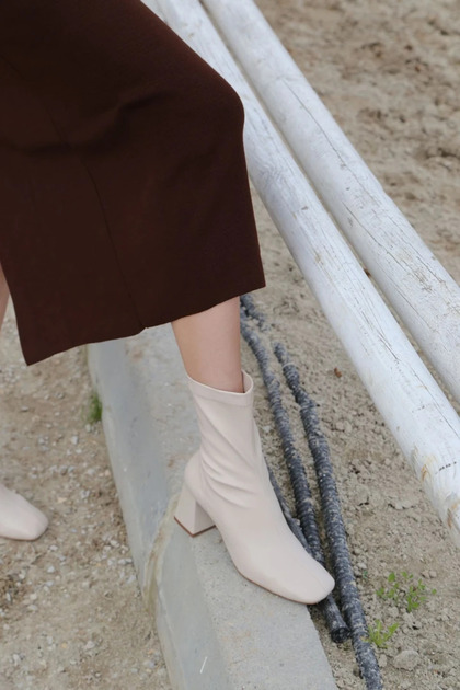 Feel Beige Faux Leather Stretch Boots