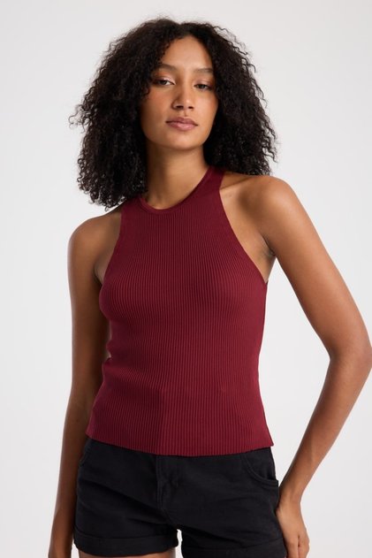 Ribbed Burgundy Sleeveless Halter Neck Women's Crop Knitwear