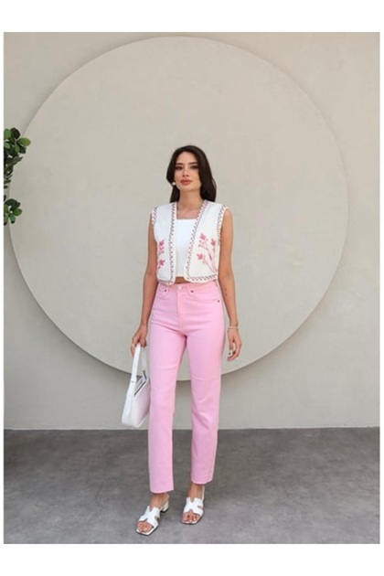 Paçası Kesik Boyfitjean Pembe