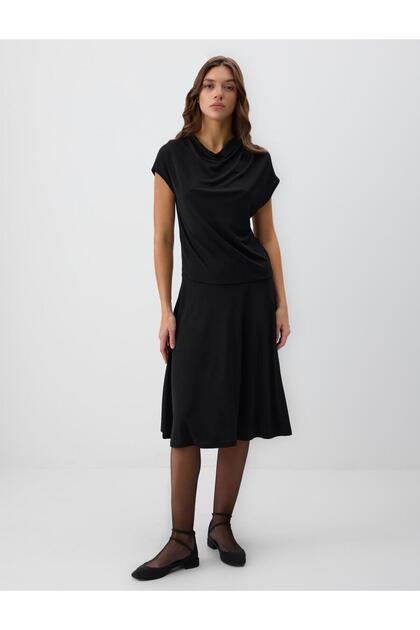 Relaxed Fit Draped Collar Short Sleeve Midi Dress