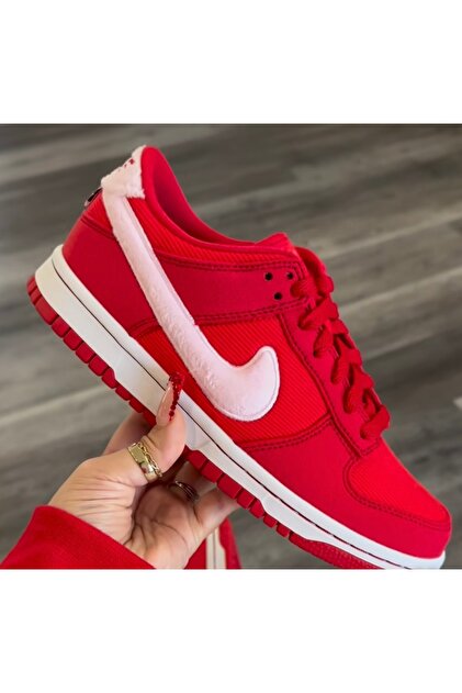 Nike Dunk Low Valentine's Day Sneaker Ayakkabı (Kırmızı) - Fiyatı