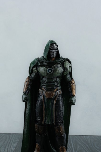Marvel Doctor Doom Figür 23 cm - Doom Hükümdar Heykeli - 3D Baskı - El Boyaması - PLA