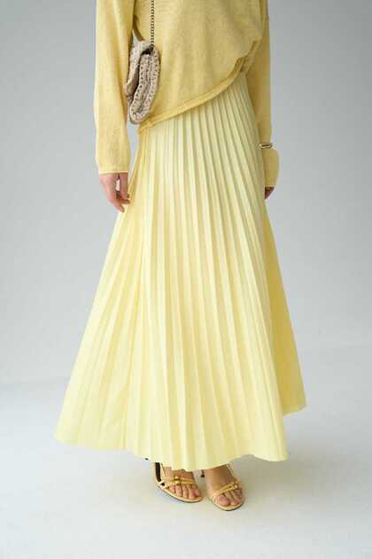 Women's Yellow Pleated Maxi Skirt